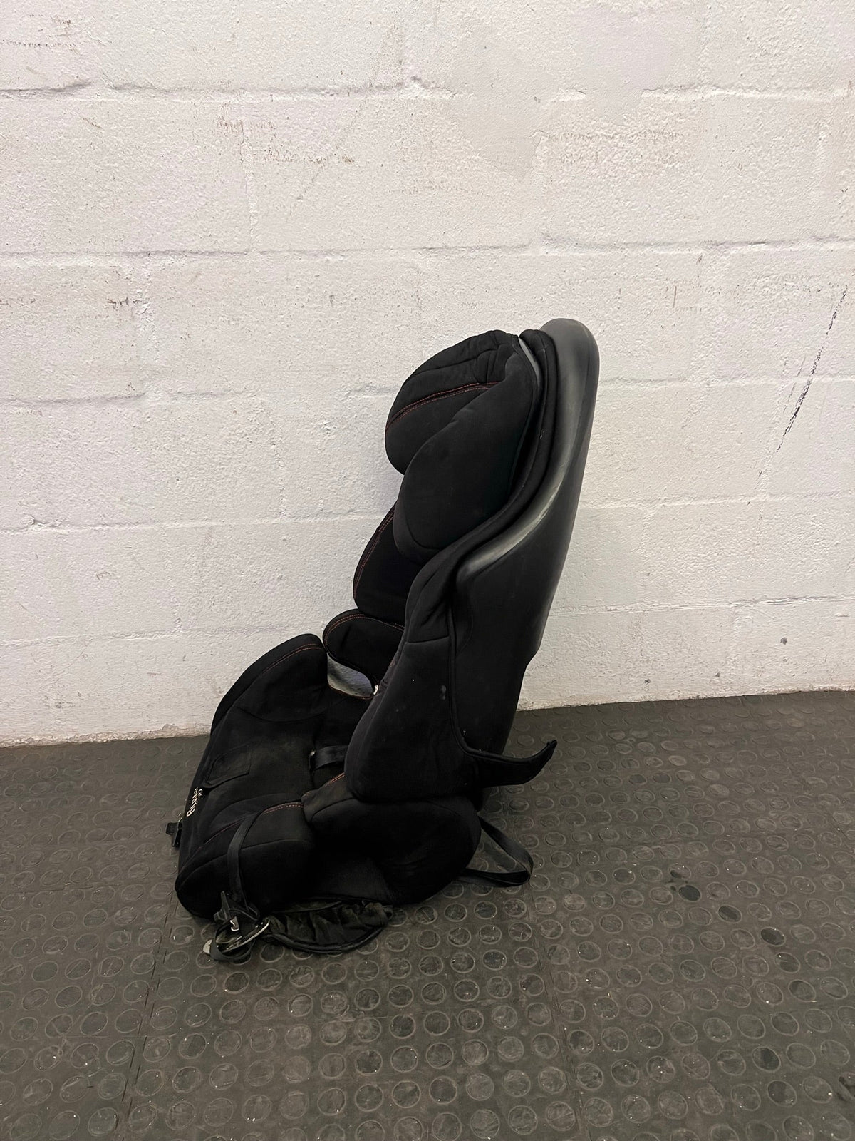Ganen Fine Living Car Seat - REDUCED