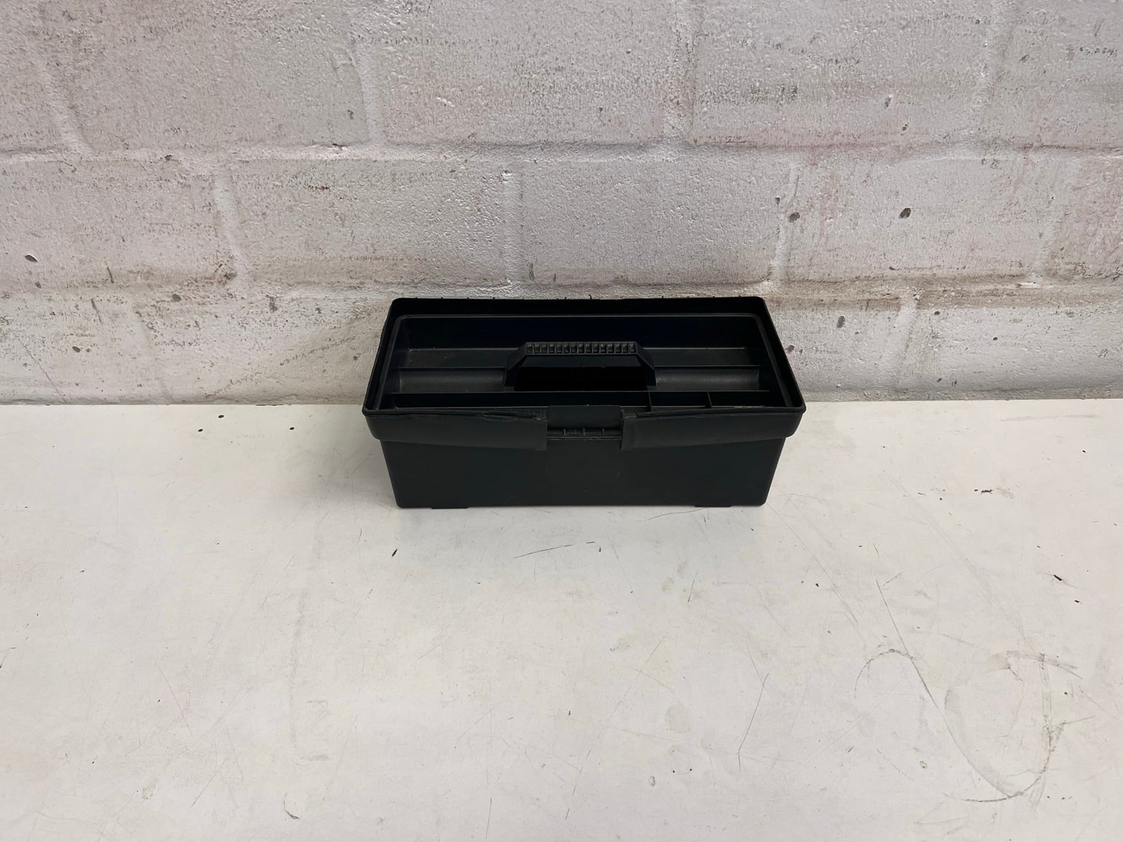 Hard Case Tool Box (No Lid) - 2ndhandwarehouse.com