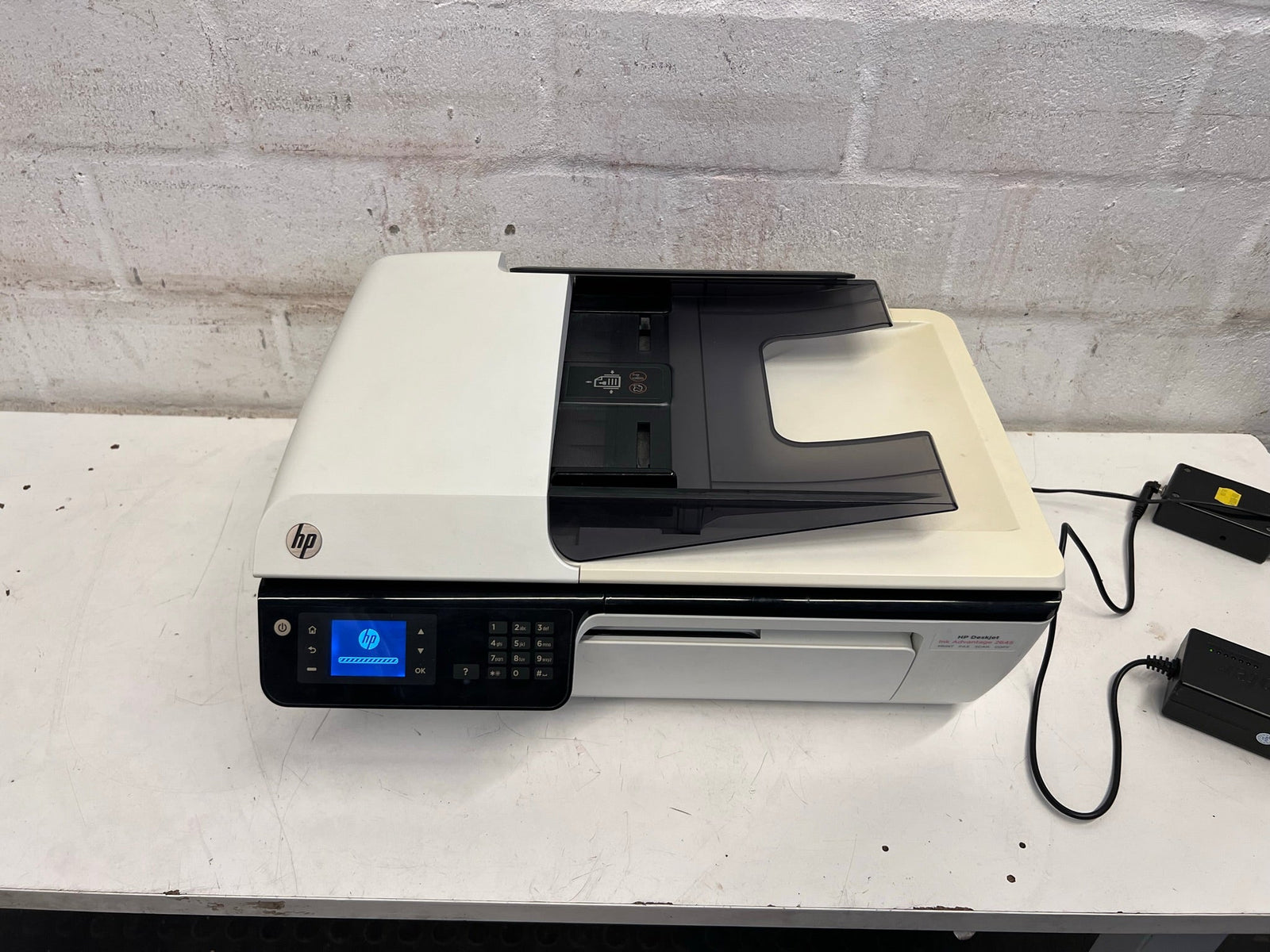 White HP 2645 All in One Desk Jet Advantage Printer - PRICE DROP