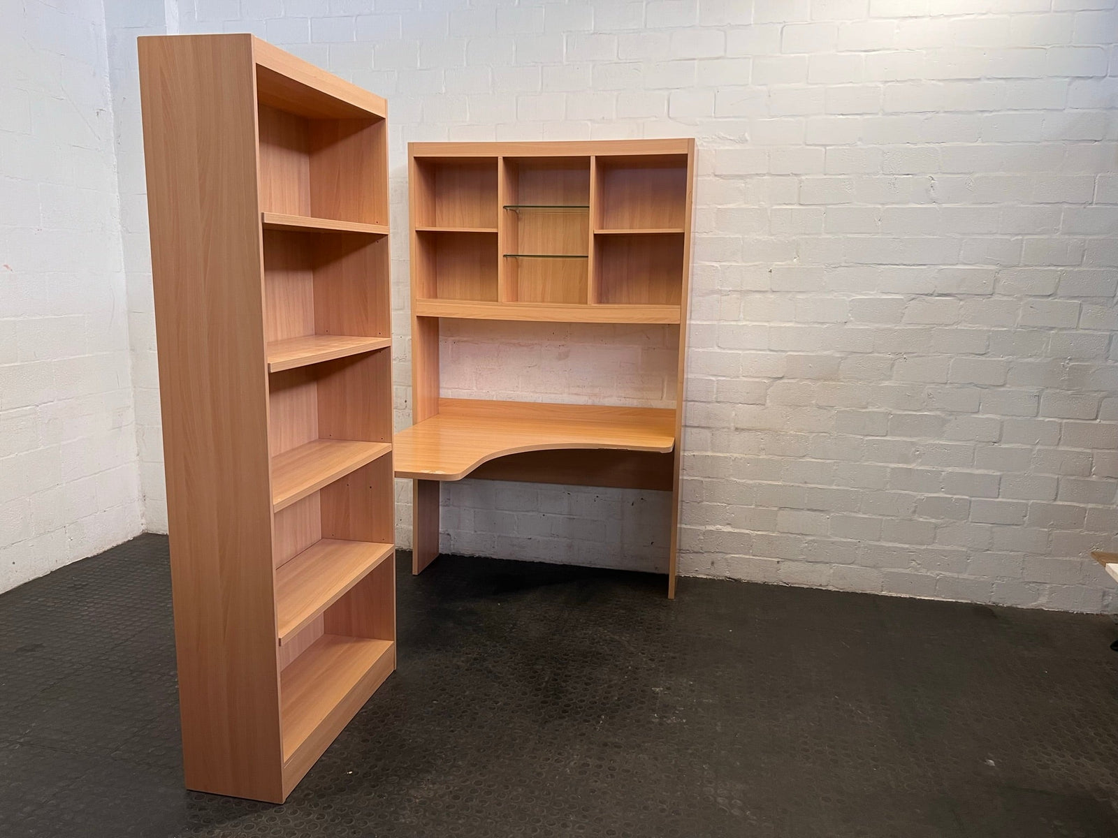 Light Wood Print L-Shaped Desk and Shelves