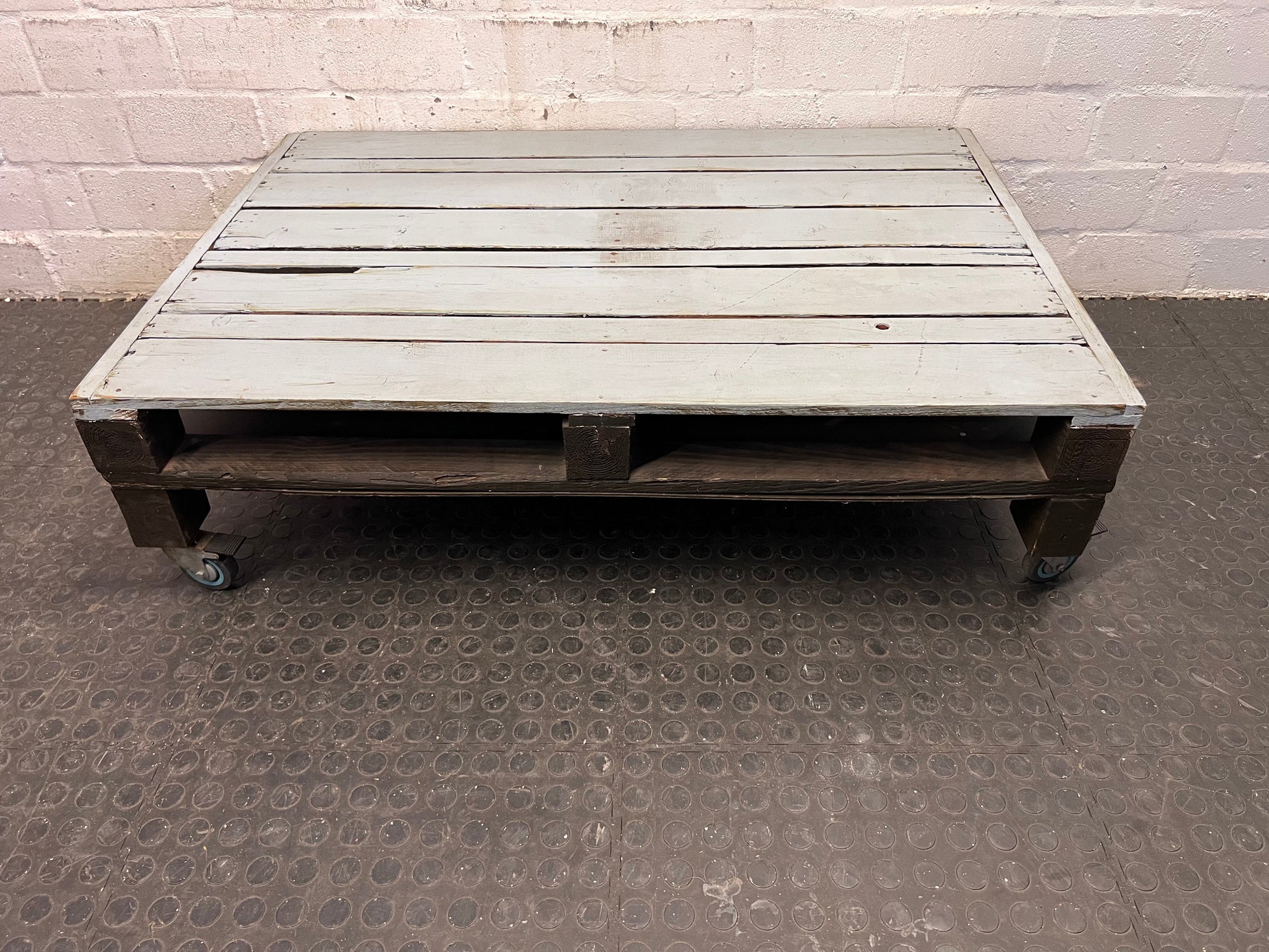 Blue Painted Pallet Coffee Table on Wheels
