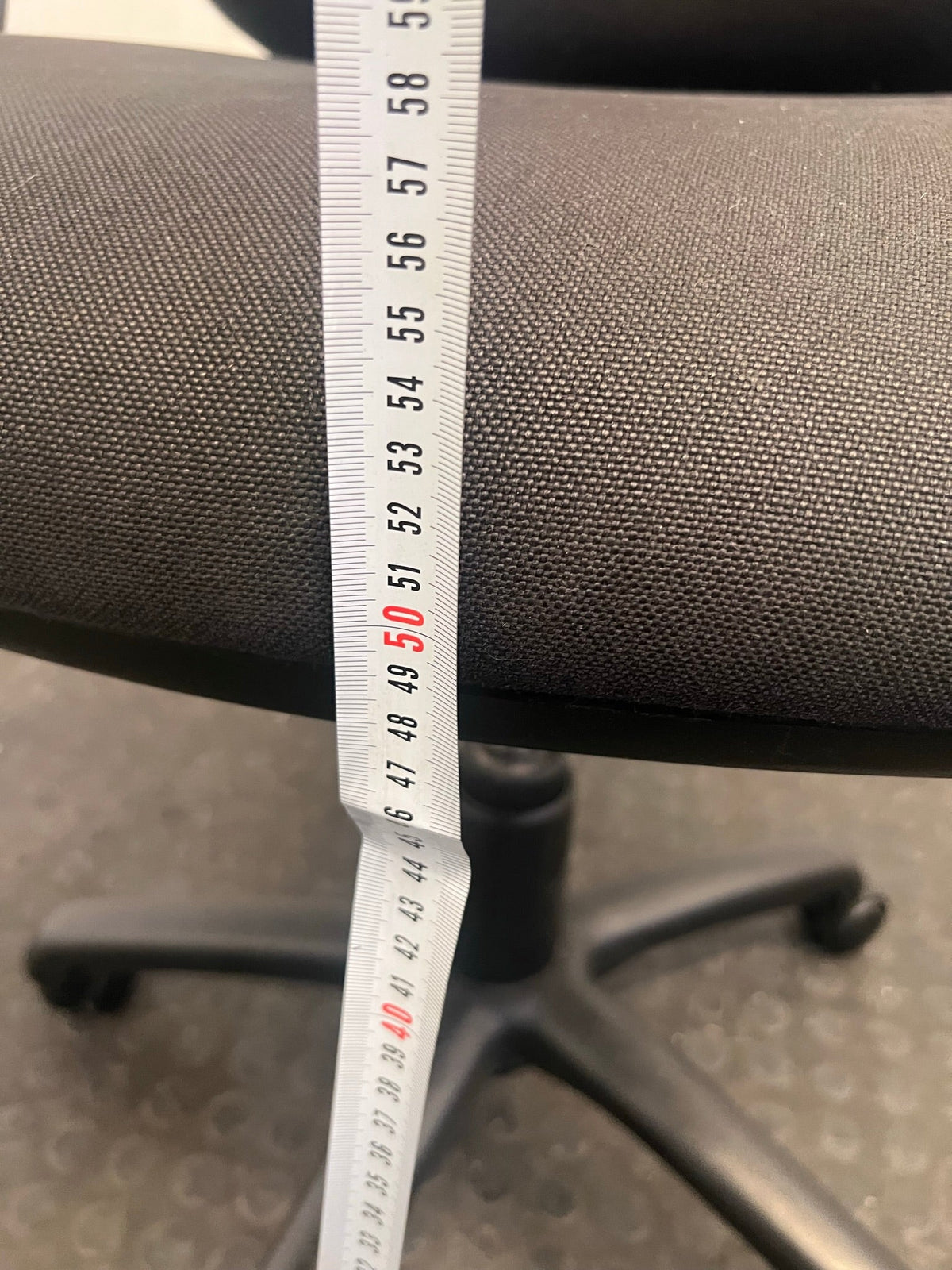 Mid Back Office Chair On Wheels (With Arms)