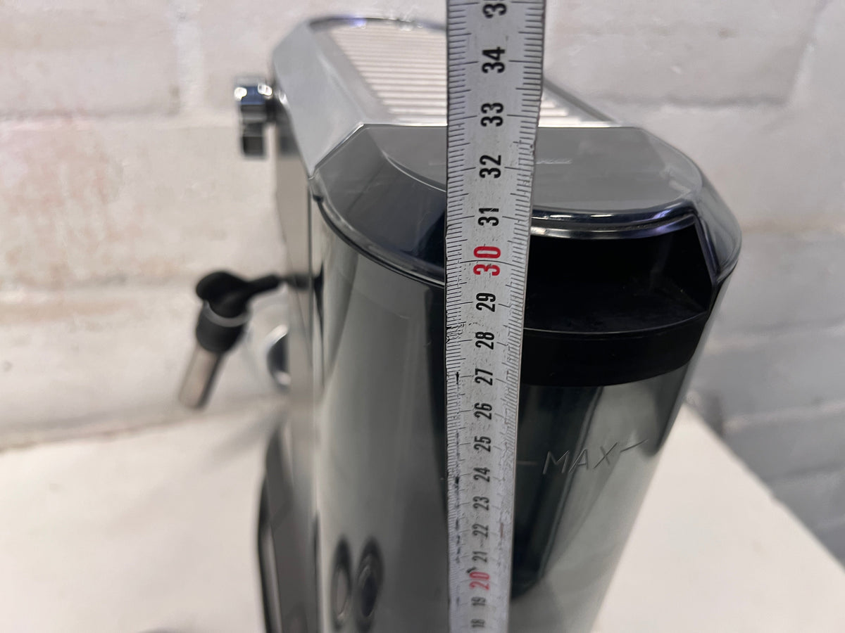 Delonghi Coffee Machine (Slight Water Drip)