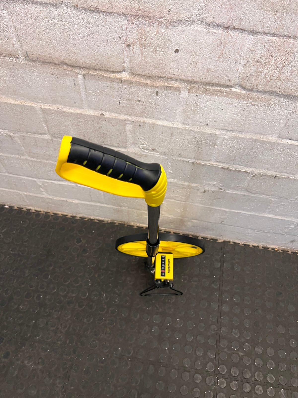 Gongzheng Measuring Wheel - 2ndhandwarehouse.com