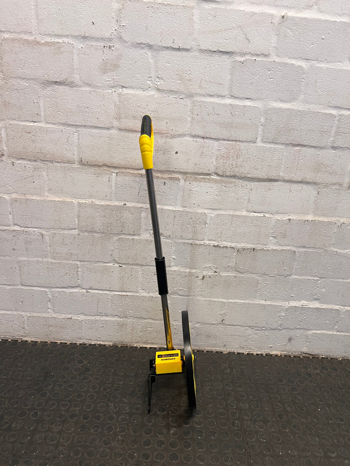 Gongzheng Measuring Wheel - 2ndhandwarehouse.com