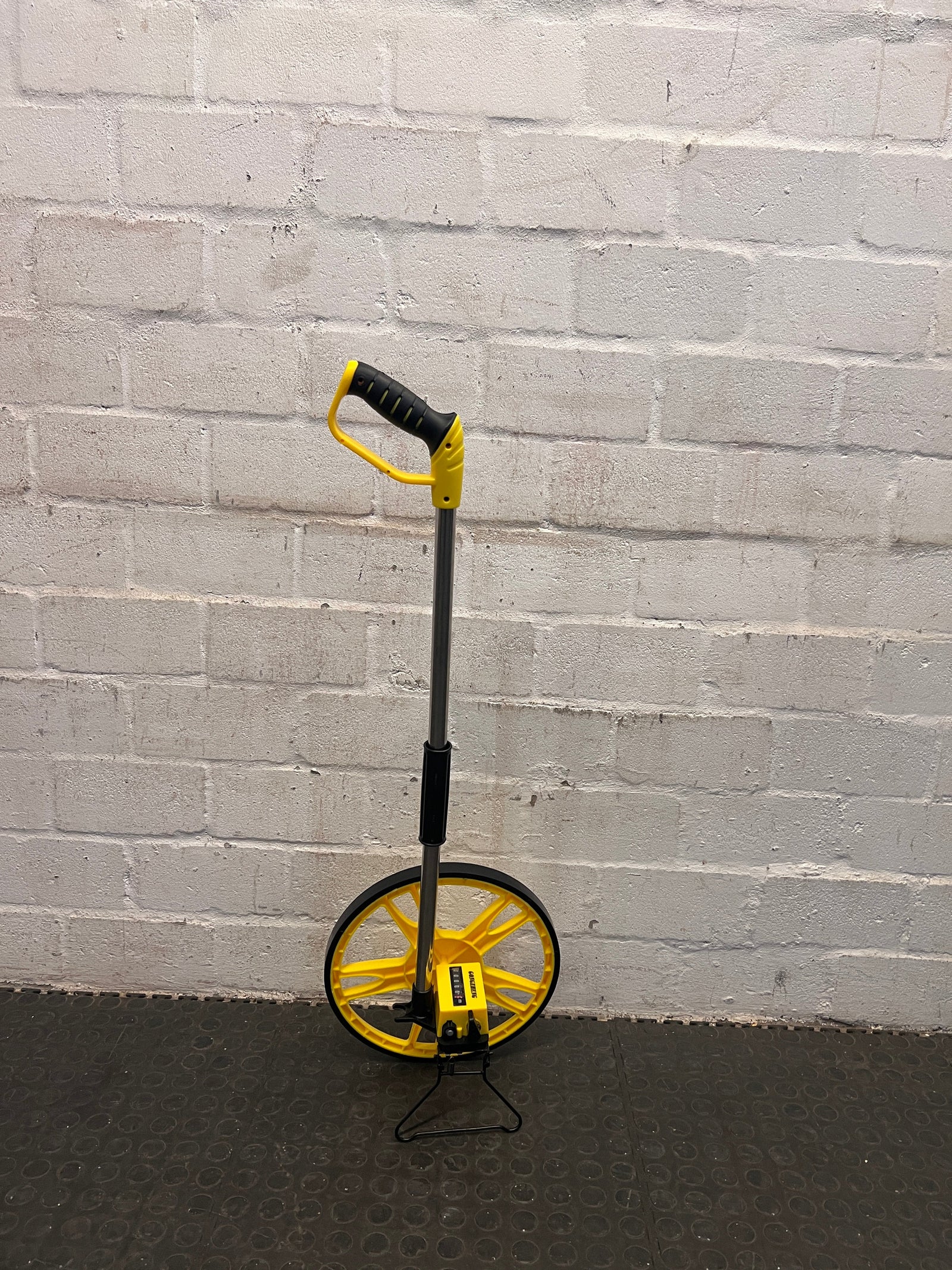 Gongzheng Measuring Wheel - 2ndhandwarehouse.com