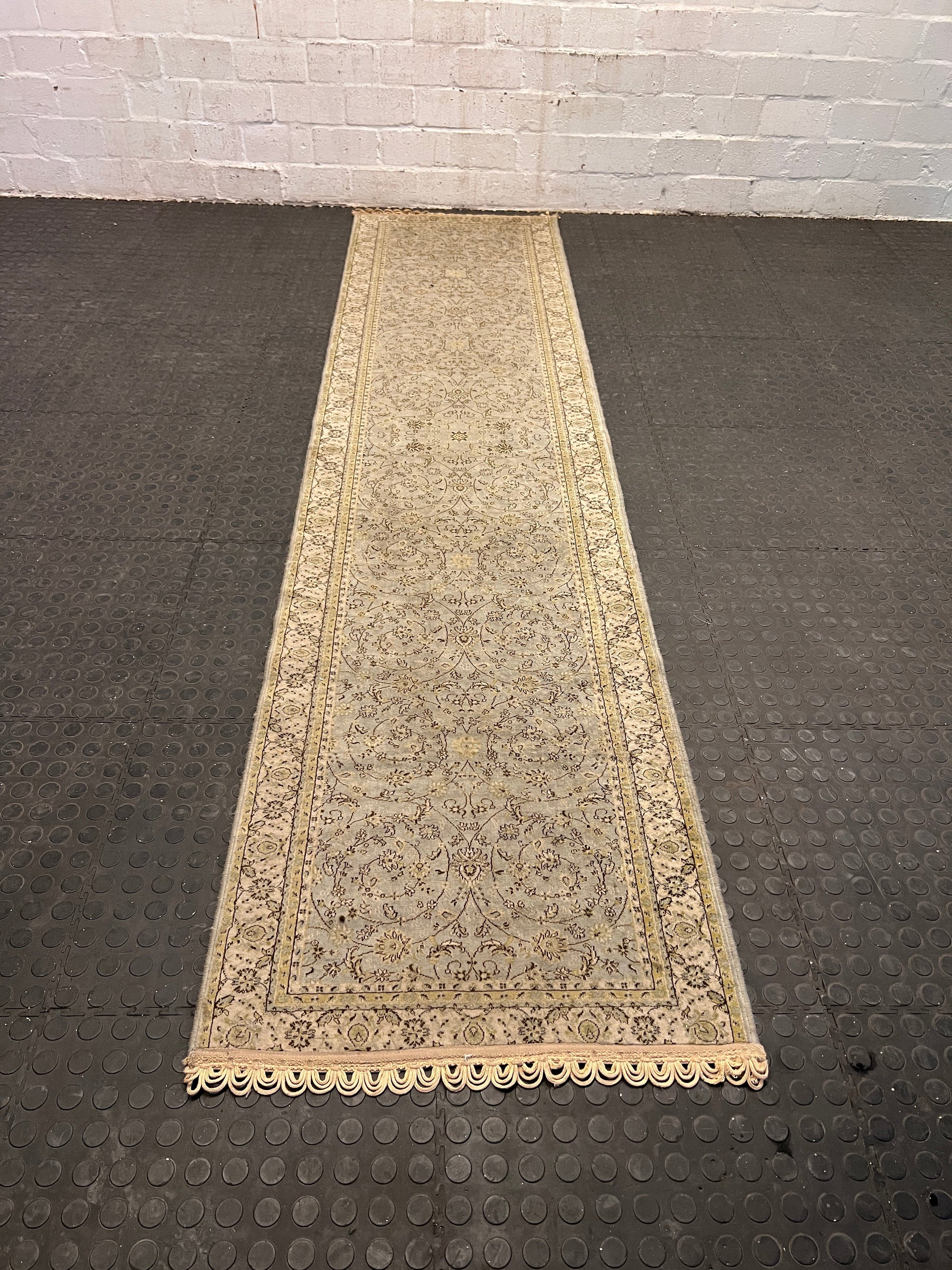 Grey Carpet Runner (2.95m x 0.69)