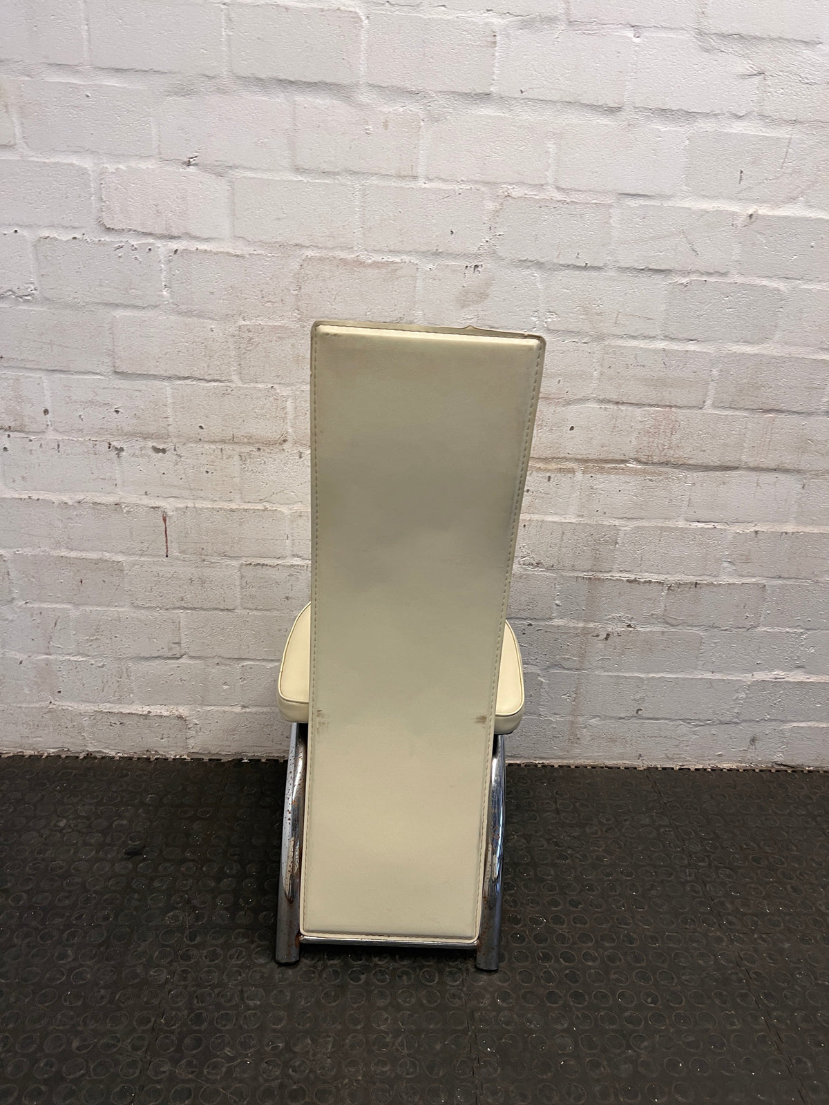 Cream Pleather Dining Chair with Round Seat (Small Tear in Seat) - PRICE DROP