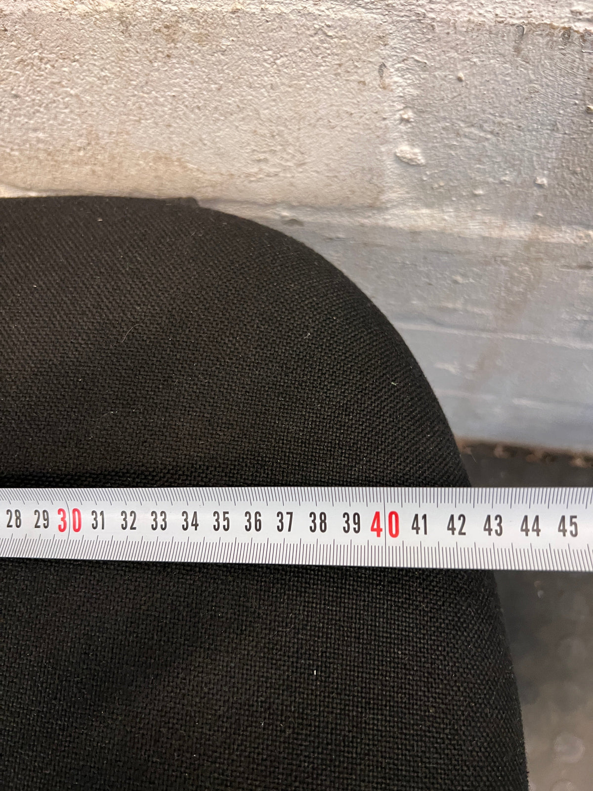 Black Highback Office Armchair on Wheels(Hydraulics Not Working)