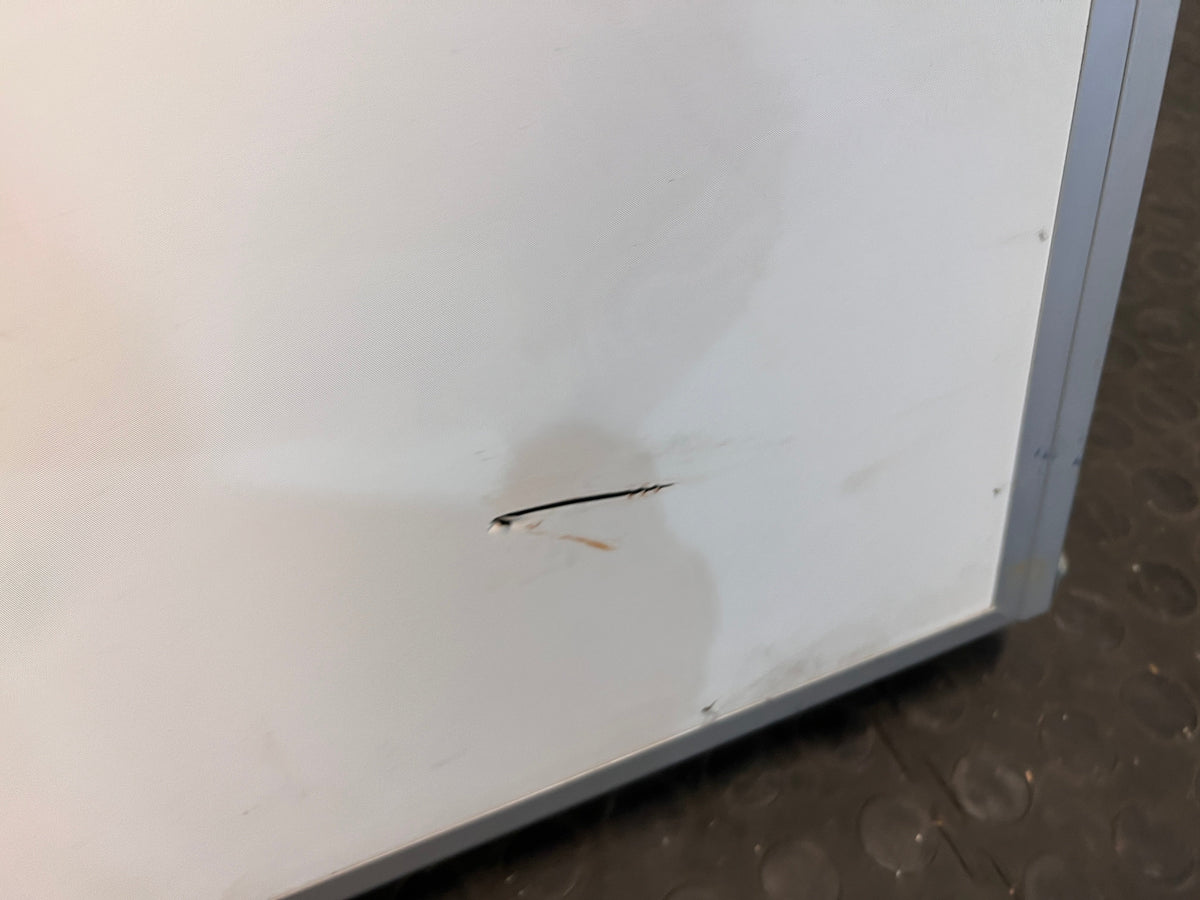 Projector Screen with Angle Brackets 180 x 180cm