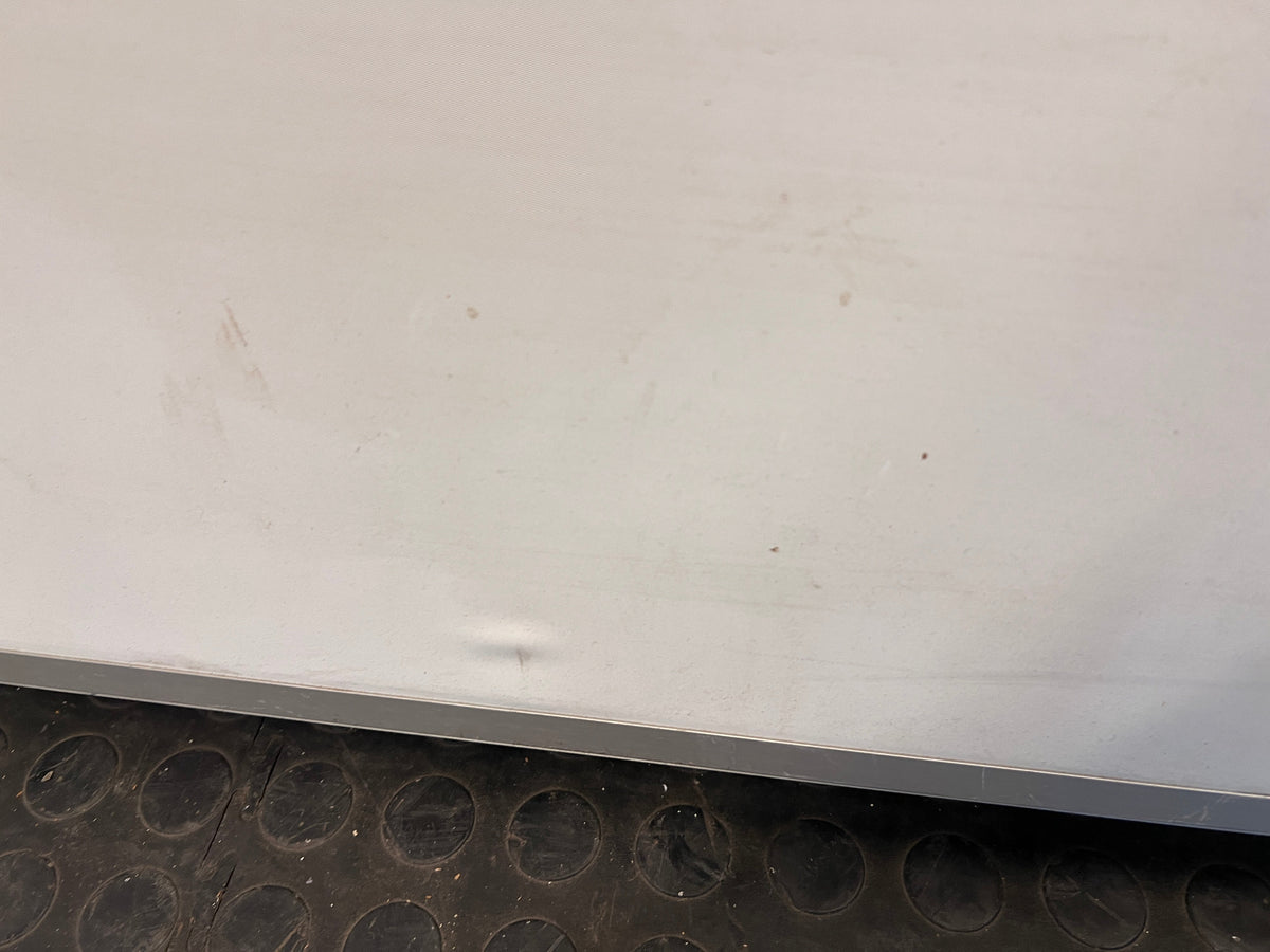 Projector Screen with Angle Brackets 180 x 180cm