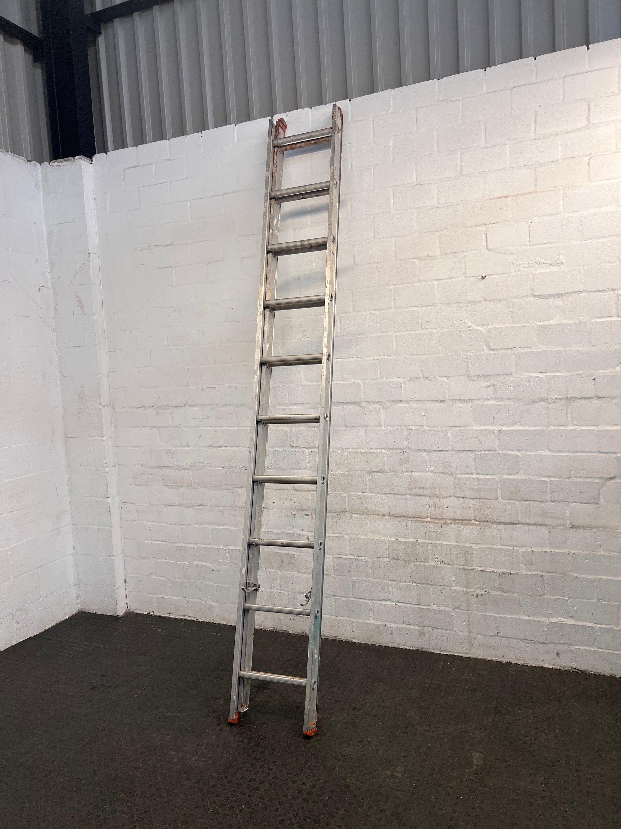 Expandable Ladder