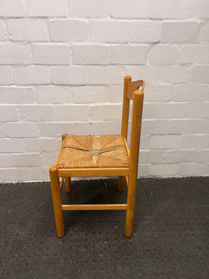 Wooden Dining Chair with Woven Seat (Whole In)