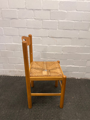 Wooden Dining Chair with Woven Seat (Whole In)