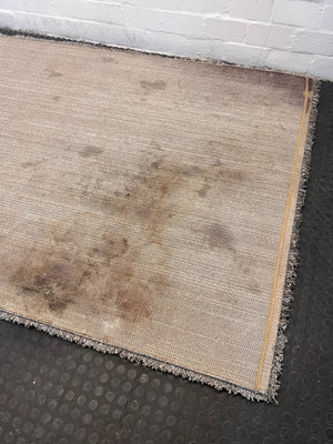 Shaggy Deluxe Beige Carpet (164cm x 234cm / Marks Underneath)