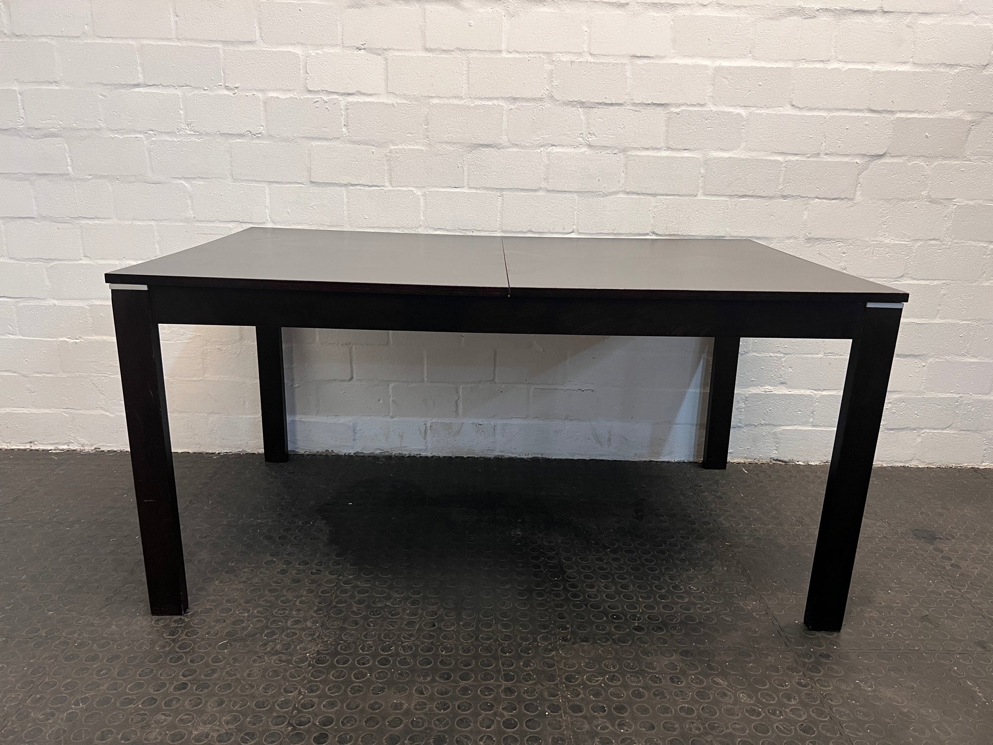 Black Six Extendable Seater Dining Table - REDUCED