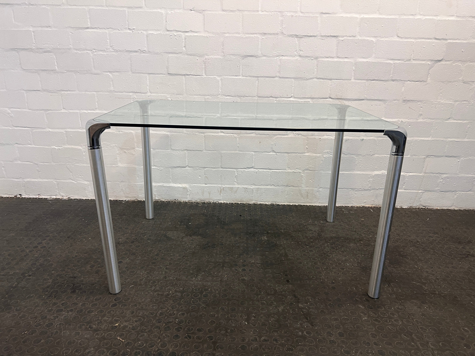 Glass Dining Table (120cm x 80cm) - REDUCED - 2ndhandwarehouse.com