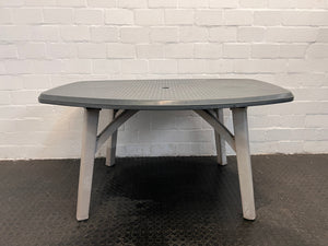 Black Plastic Outdoor Table with Grey Legs