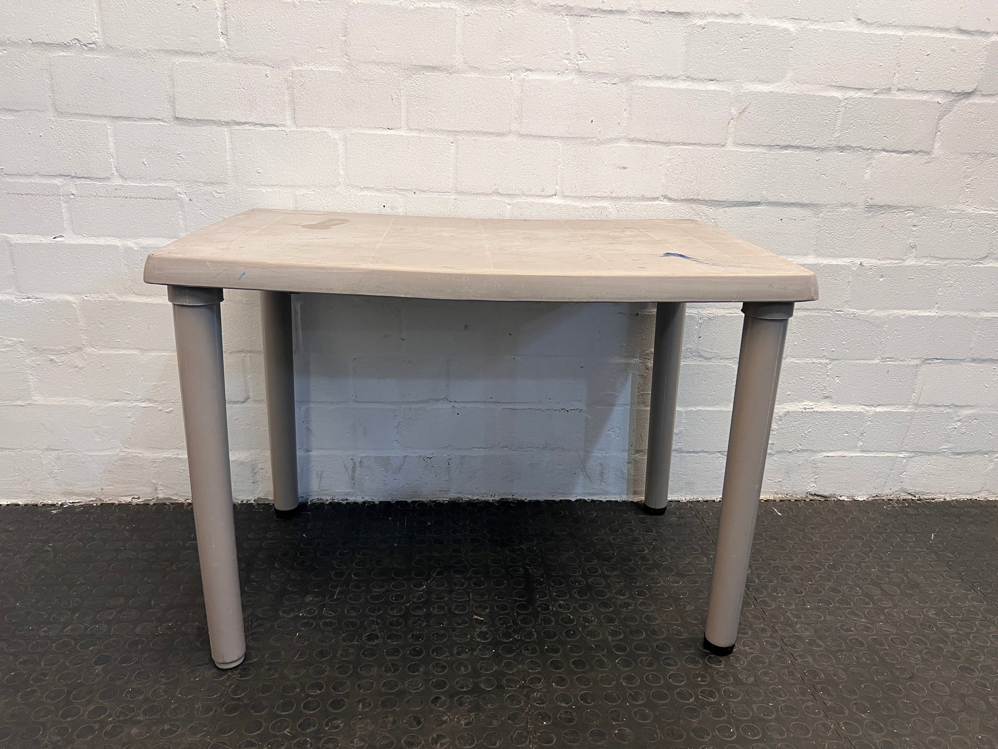 Grey Plastic Outdoor Table (Damaged Top)