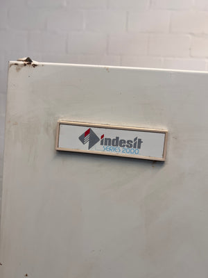 Indesit Fridge Fridge Freezer ( Worn/Broken Base)