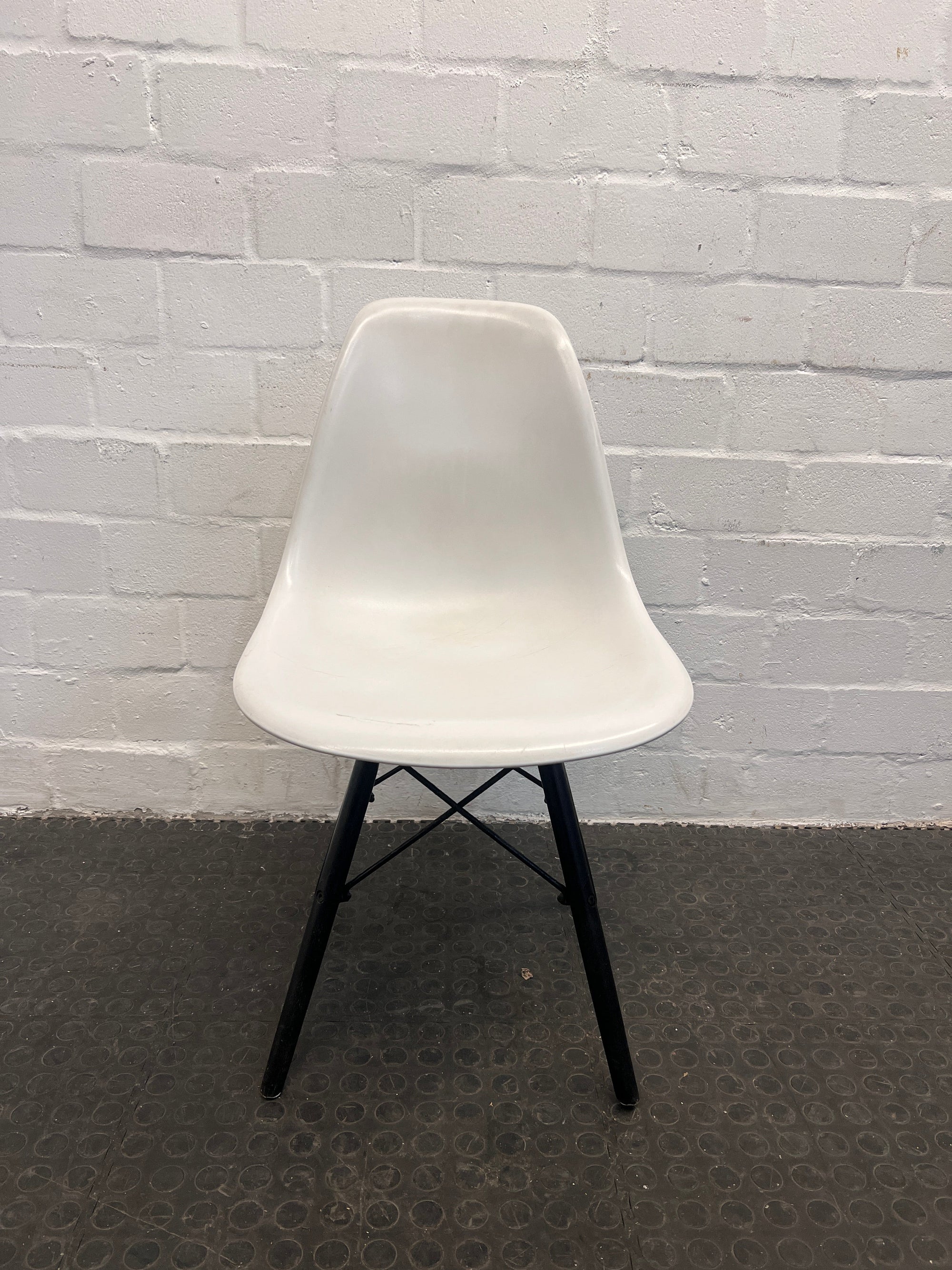 White Fanbin Dining Chairs with Black Legs