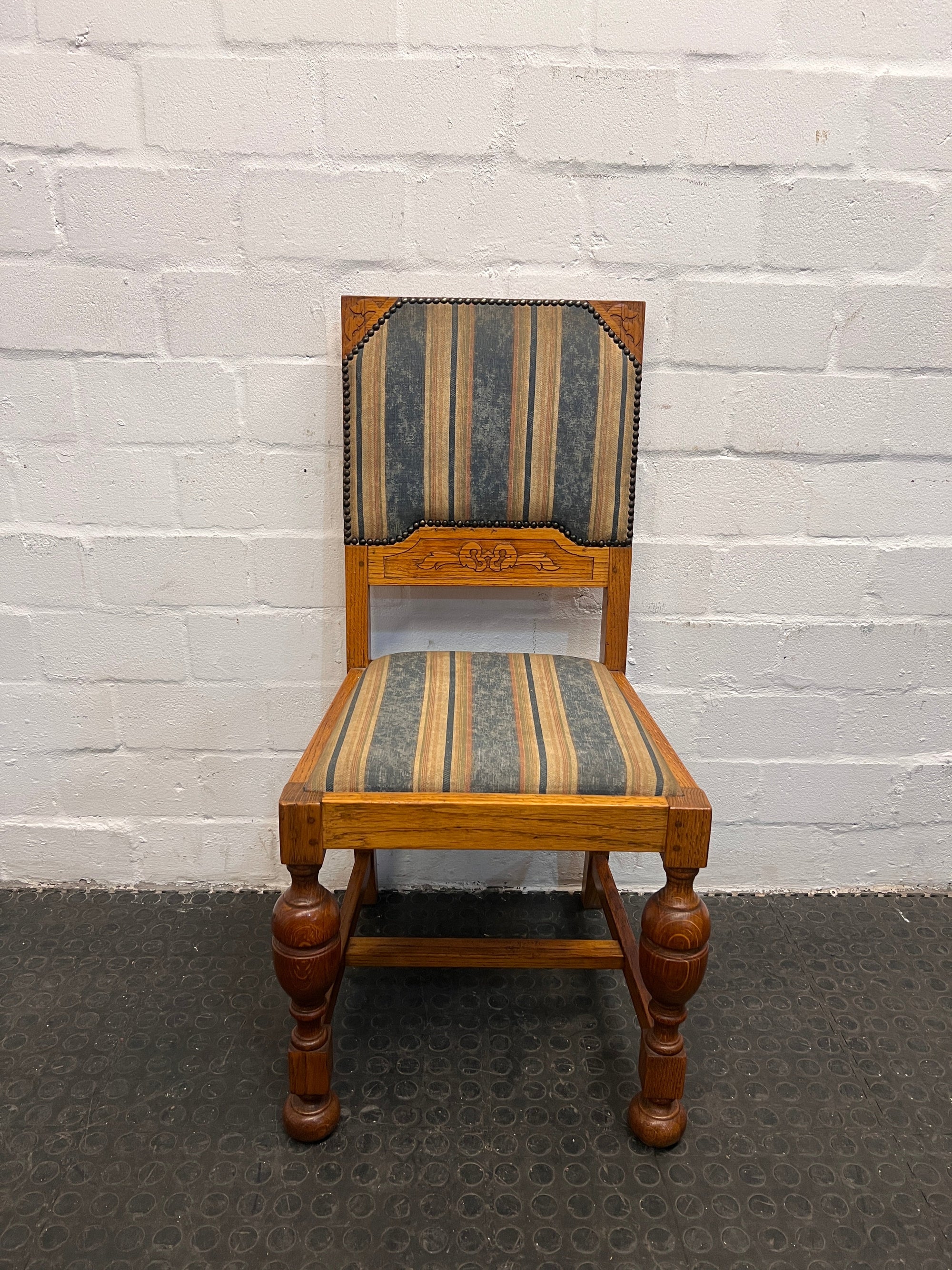 Solid Wooden Striped Seat Dining Chairs with Turned Legs