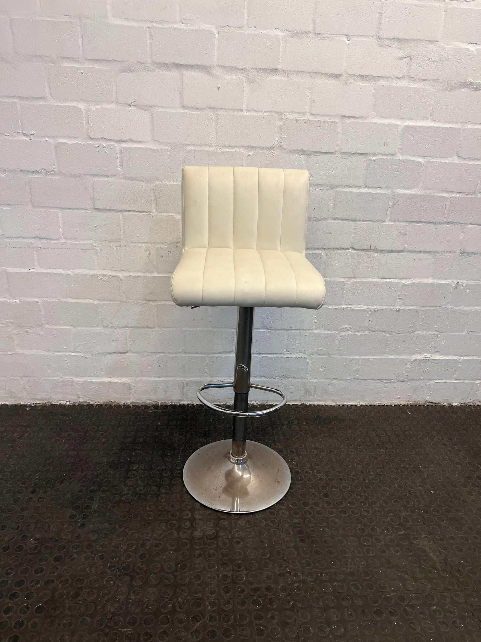 Cream Leather Bar Stool - PRICE DROP - 2ndhandwarehouse.com