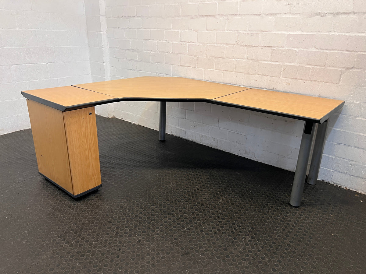 L-Shaped Desks with Credenza(LHS) - PRICE DROP