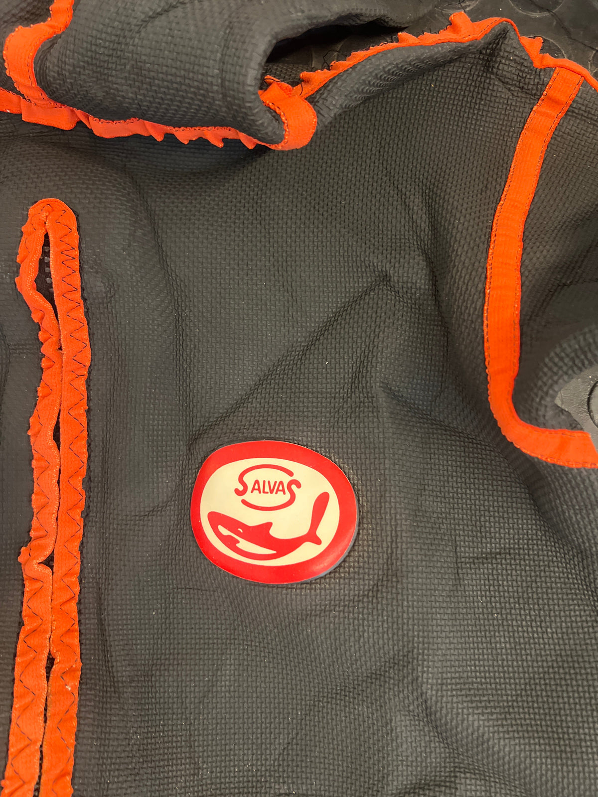 Salvas Black and Orange Wetsuit - 2ndhandwarehouse.com