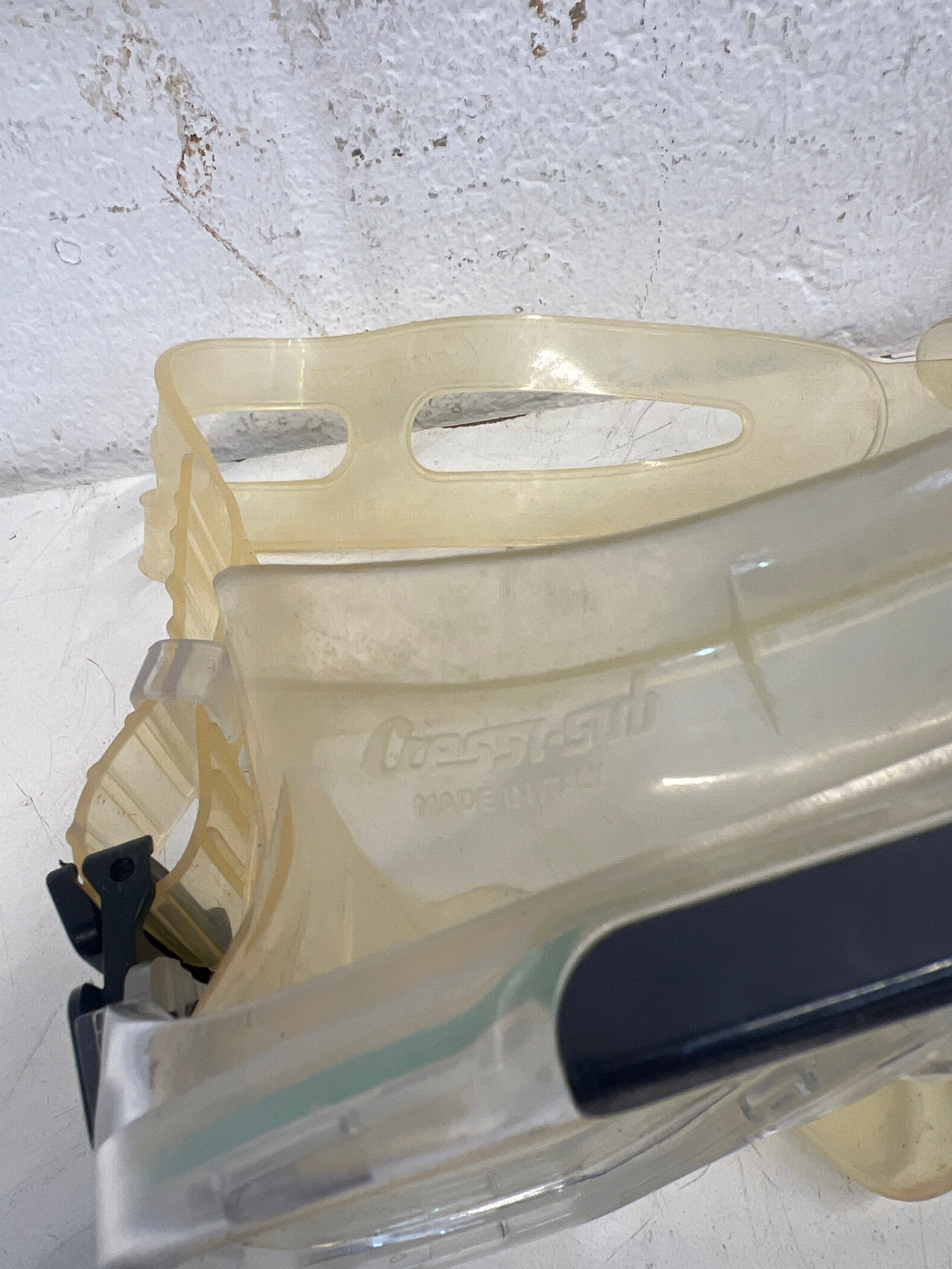 Scuba/Snorkeling Mask - 2ndhandwarehouse.com