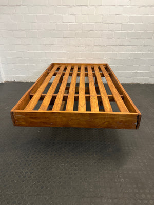 3/4 Wooden Floating Bed Frame - REDUCED