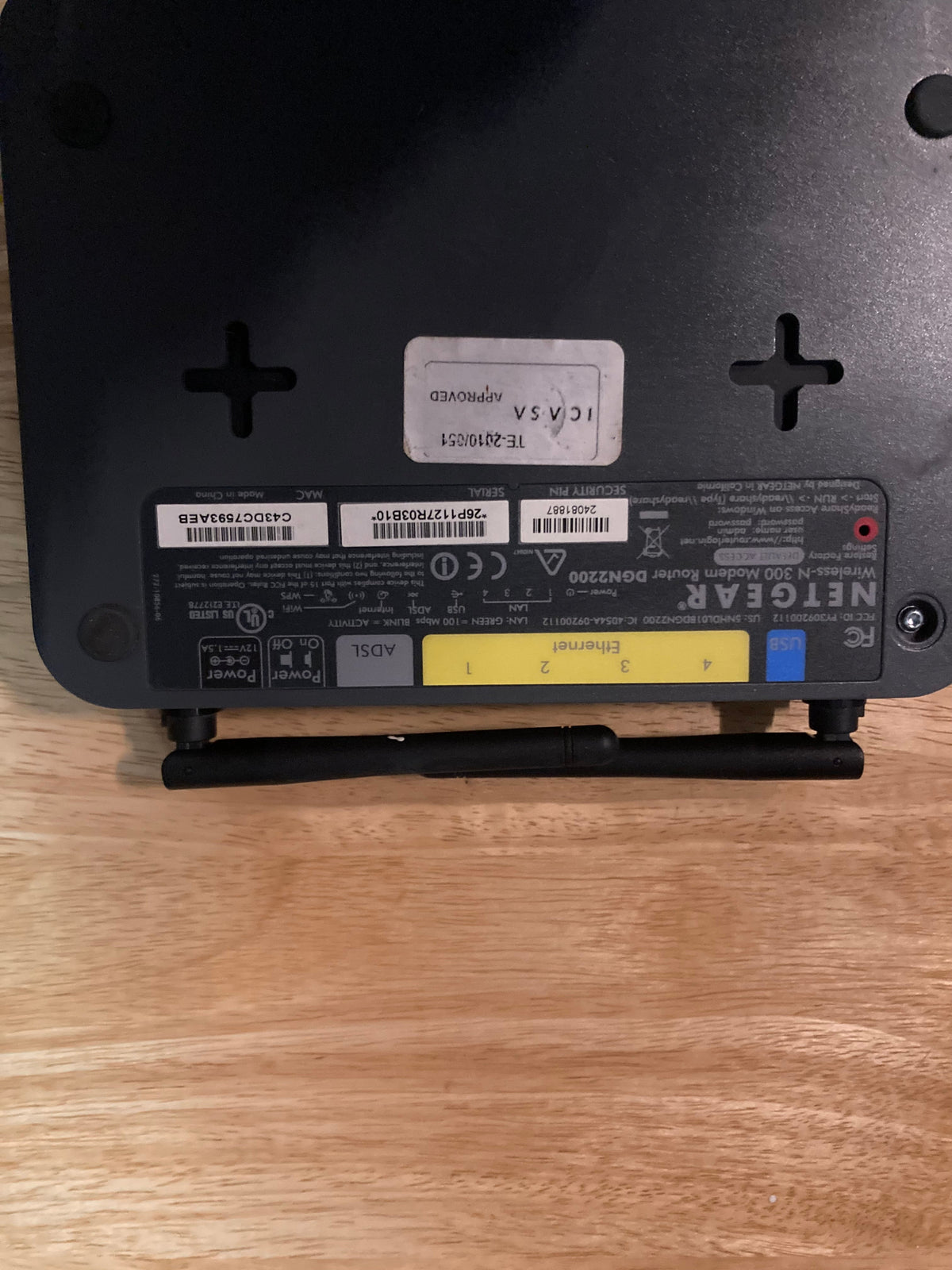 Netgear Wireless Router DGN220 - PRICE DROP