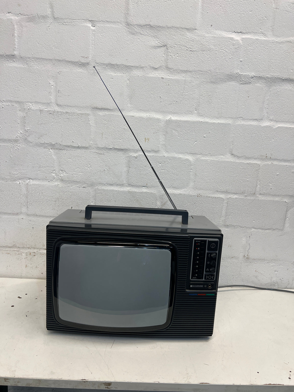 Swazi STVR - L3783 Tube Tv - PRICE DROP