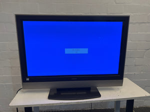 HITACHI 42PD8600 PLASMA TV (42")