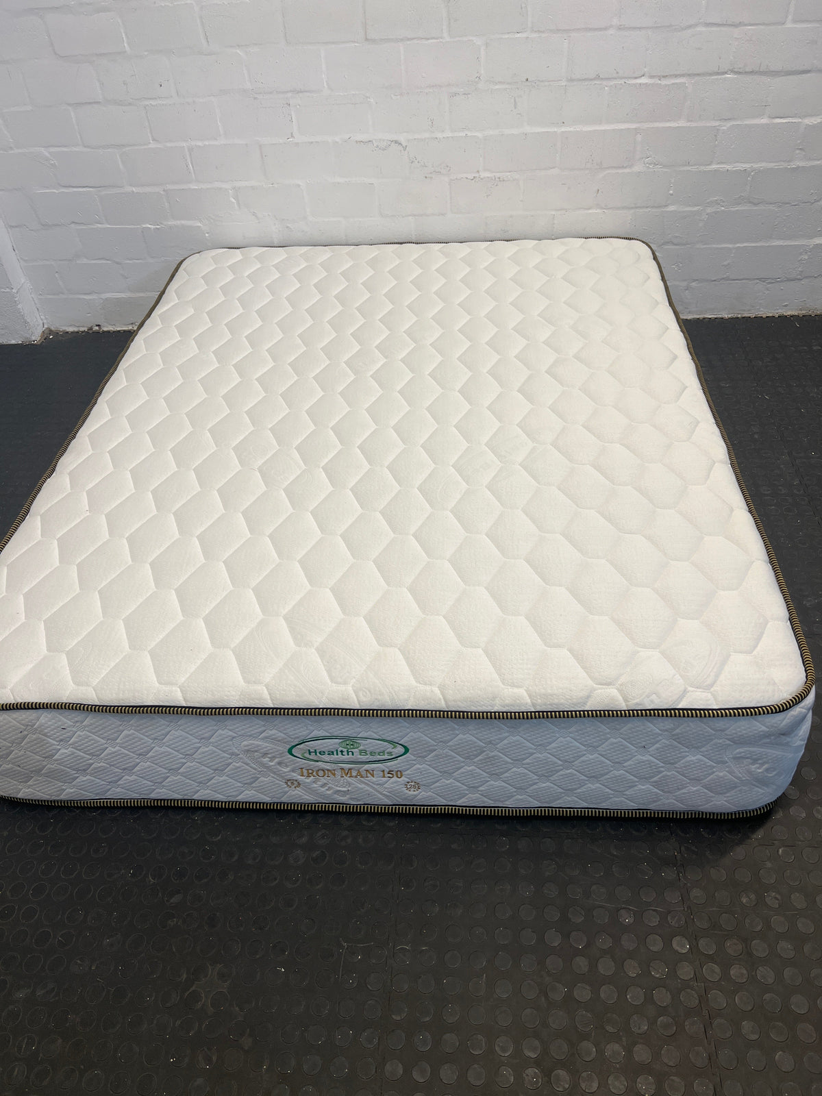 Health Beds Iron Man 150 Queen Mattress