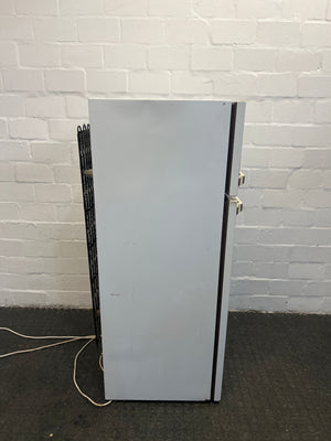 Indesit Fridge/Freezer (Rusty Inside with Paint Peeling) - REDUCED