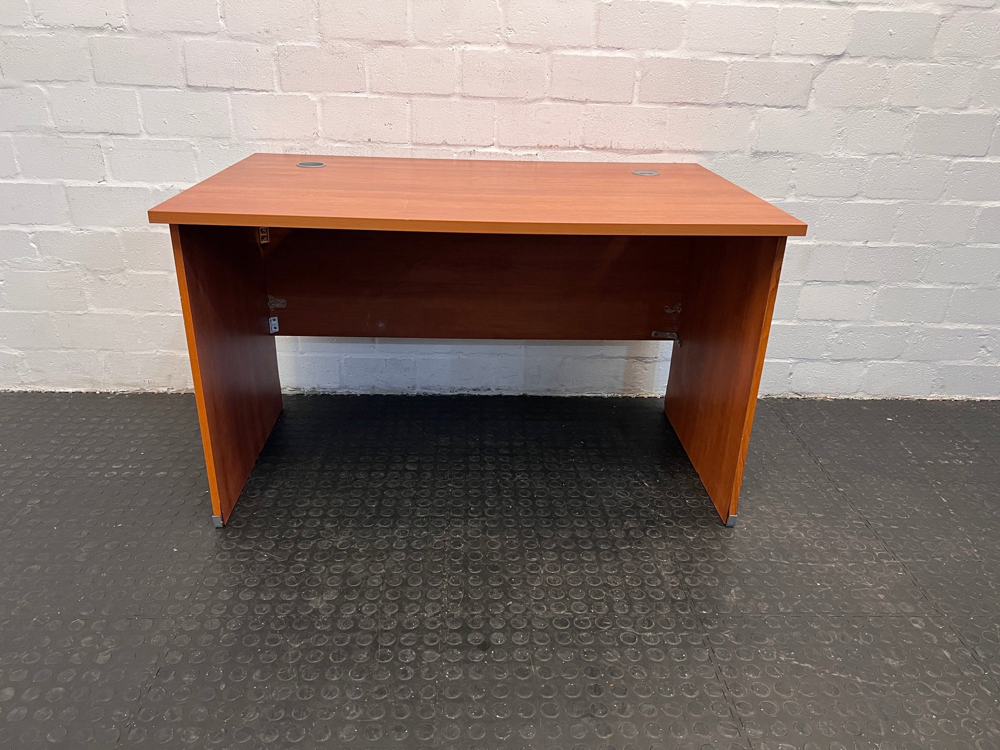 Wooden Office Desk with Scratches (Width: 120cm) (Height: 71.5cm)