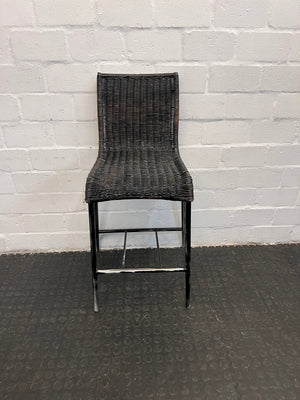 Black Whicker Chair with Metal Frame (Needs to be Repainted)