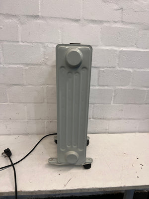 Hometrends Fin Oil Heater (Missing Wheel)