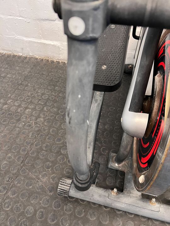 Trojan Strider 2200F Exercise Bike (BROKEN METER) - 2ndhandwarehouse.com