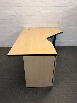 Light Brown L-Shaped Wooden Desk with Five Drawers (Very Minor Damage) (Width: 180cm) (Height: 74cm)