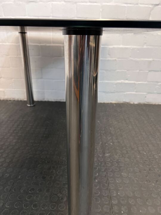 Glass Dining Room Table with Steel Legs (Width: 150cm) (Height: 74cm)