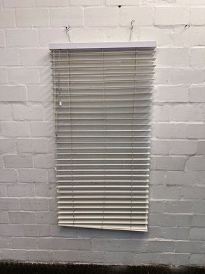 White Wooden Venetian Roller Blinds (Width: 71cm) (Height: 139.5cm)