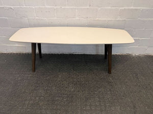 Modern Coffee Table with Wooden Legs and White Top (Width: 121cm) (Height: 41.5cm)