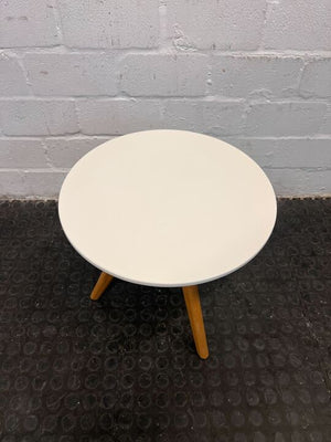 White Oval Coffee Table  with Tripod Wooden Legs (Width: 40cm) (Height: 41cm)