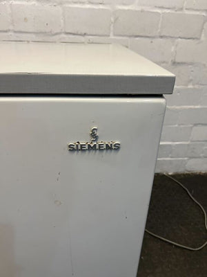 Siemens White Bar Fridge (Minor Rust) - REDUCED