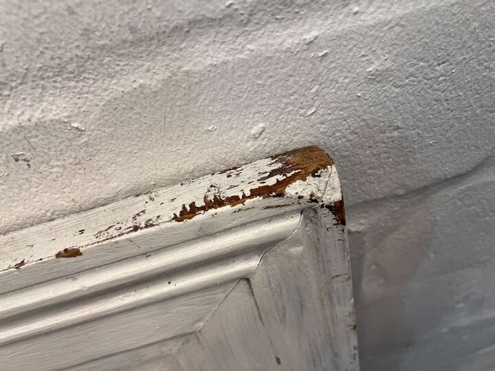 Vintage White Painted Wooden Picture Frame (Paint Chipped) (Height:109.5cm) (Width: 130.5cm) - 2ndhandwarehouse.com