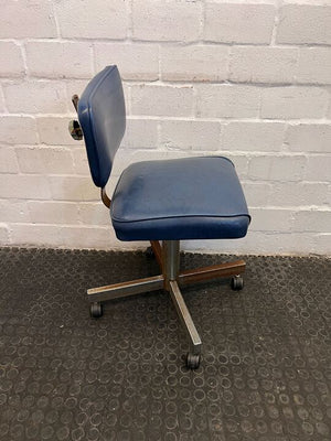 Mid Century Office Chair with Padded Seating (Metal Frame Rusted)