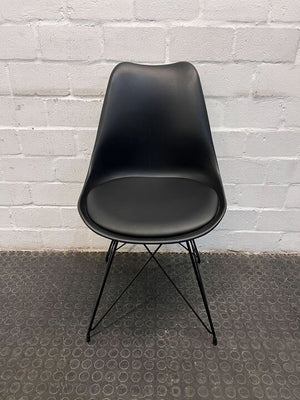 Invicta Interior Black Dining Chair with Seating