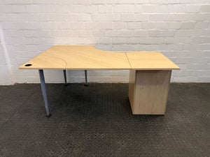 Light Brown L-Shaped Wooden  Desk with Two Drawers (Width: 171cm)(Height: 73cm)